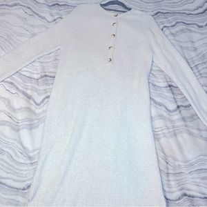 Long sleeve universal thread dress